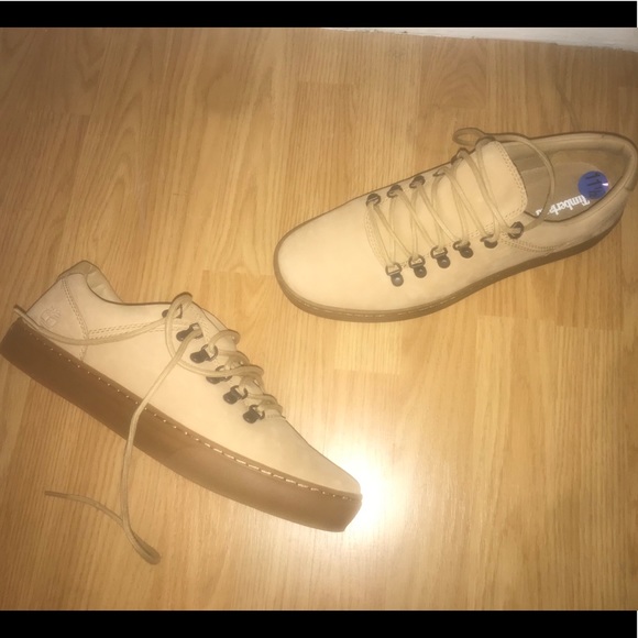 Men’s and women’s shoes all sizes - Picture 3 of 12